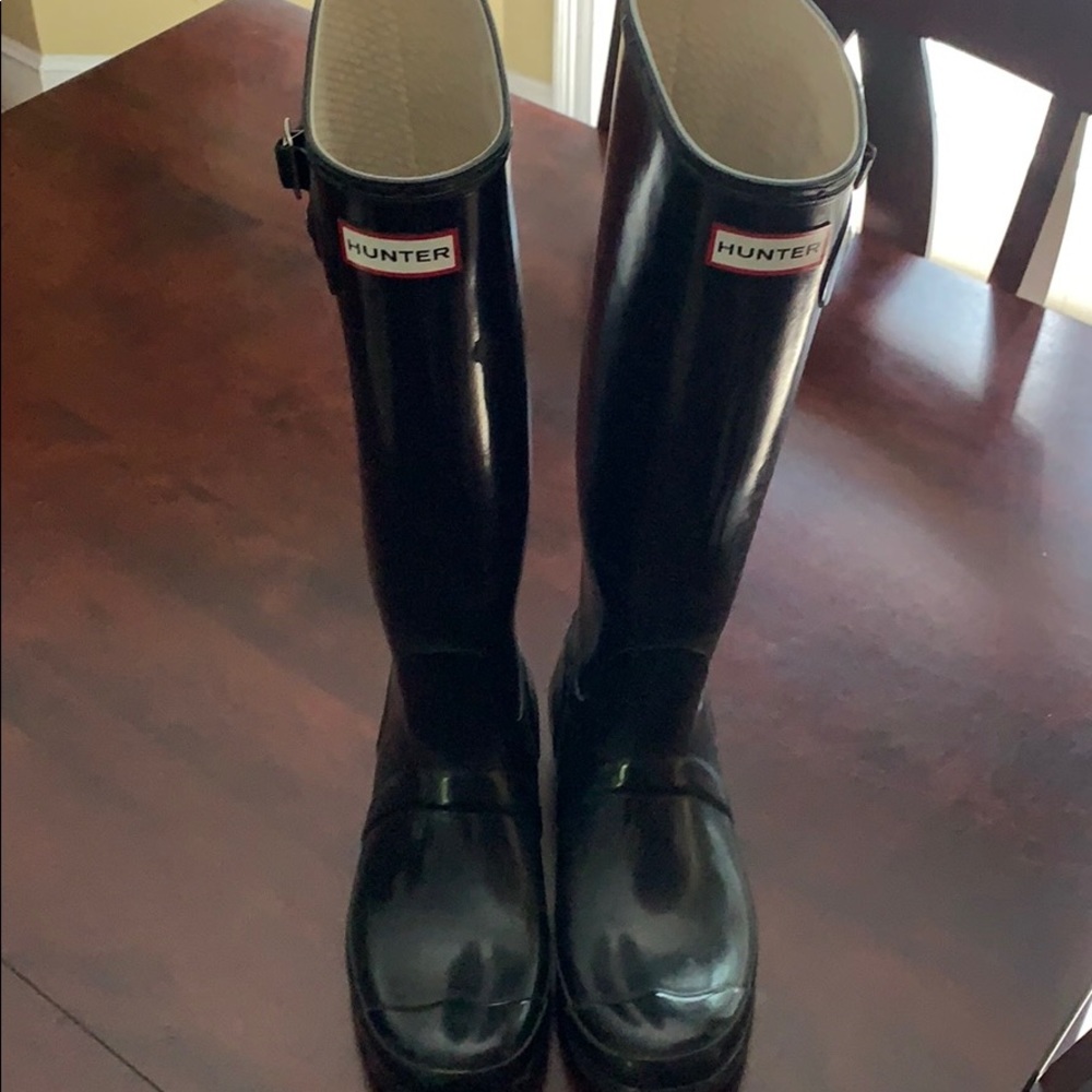 Hunter Rain Boots , black . Included white sock